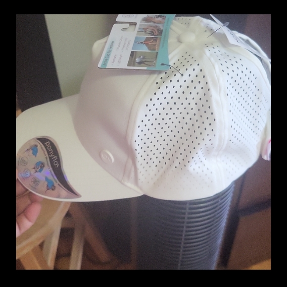 Nordstrom Perforated White Cap - Picture 3 of 5